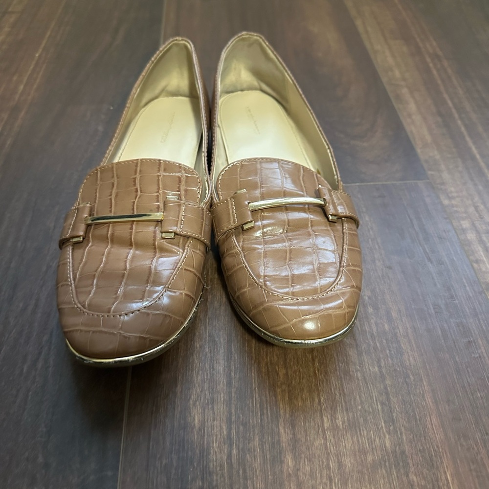 Brown Crocodile Pattern Loafers